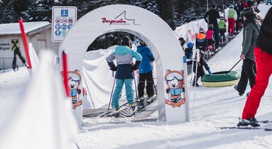 Skifahren lernen im Kinderland auf der Bergeralm im Wipptal | © Helena Beermeister