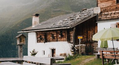 De alm in Navis ligt aan de Naviser Almenrunde 
