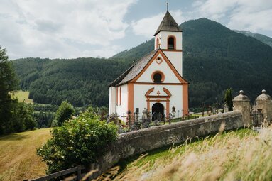 St. Ursula Kirche in Mauern bei Steinach in Tirol | © TVB Wipptal | Johannes Bitter